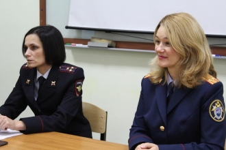 Сотрудники следственного управления СК России и регионального управления МВД России встретились со студентами института